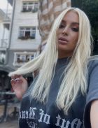 Юля, 8 937 101-31-04