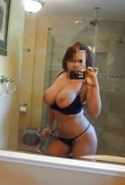 Элина — проститутка с большой грудью